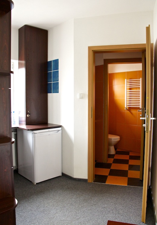 Wnętrze biura do wynajęcia na pierwszym piętrze